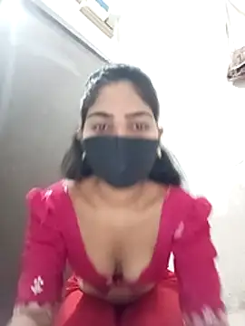 Snapshot of savita97567 chatting on 06/08/26, 01:09 savita97567 online show from 06/08/26, 01:09