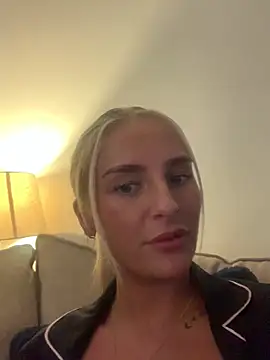 Millymae  online show from 06/12/26, 06:40