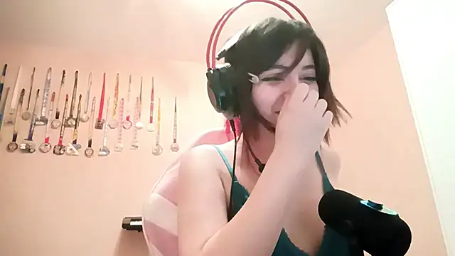 Snapshot of bunnyhoneylovehands chatting on 06/29/26, 09:37 bunnyhoneylovehands online show from 06/29/26, 09:37