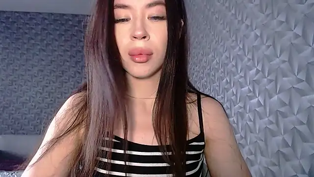 Snapshot of lu_dominationn chatting on 06/29/26, 01:33 lu dominationn online show from 06/29/26, 01:33