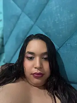 Snapshot of isisjhonson777 chatting on 07/18/26, 12:04 isisjhonson777 online show from 07/18/26, 12:04