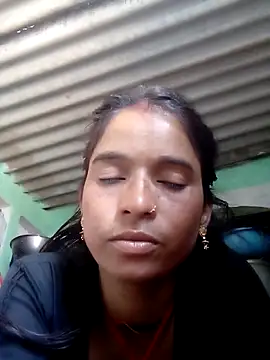 Snapshot of Aarti9080 chatting on 06/05/26, 05:03 Aarti9080 online show from 06/05/26, 05:03
