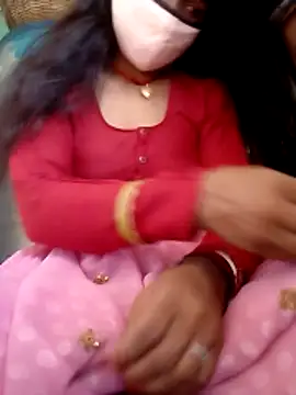 Snapshot of Aarti9080 chatting on 06/17/26, 06:27 Aarti9080 online show from 06/17/26, 06:27