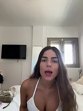 miaabelluccii online show from 07/17/26, 01:40