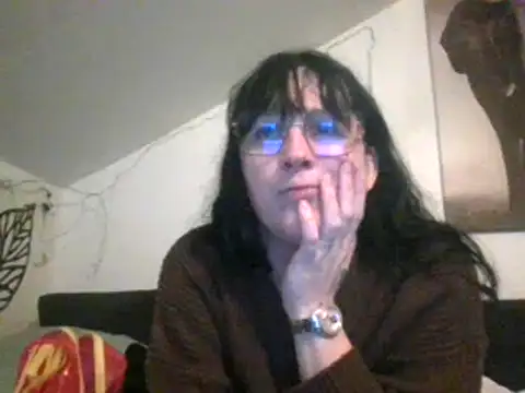 Snapshot of sexujuly88 chatting on 02/04/25, 10:13 sexujuly88 online show from 02/04/25, 10:13