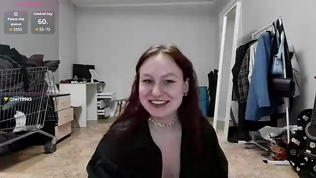 LoiseLovetto online show from 07/08/26, 06:12