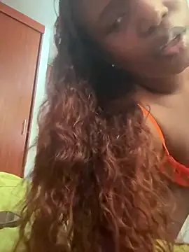 Dulceyesi online show from 06/16/26, 08:33