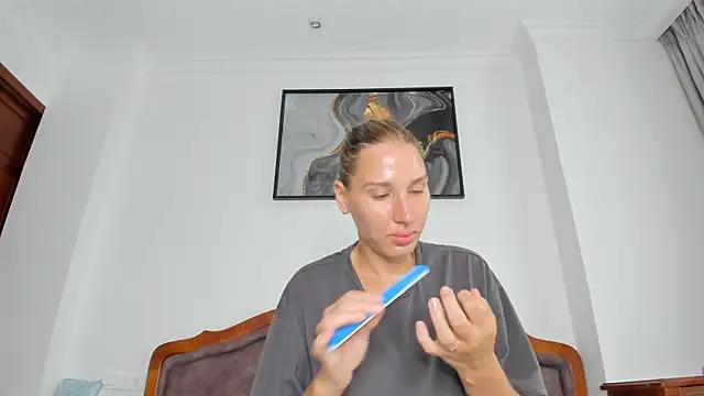 SofiClimbing online show from 10/25/25, 05:59