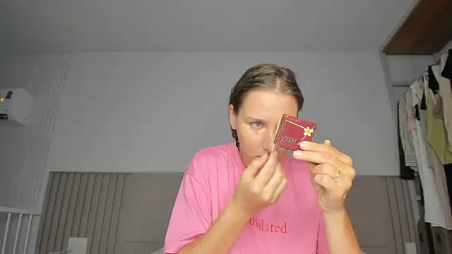 SofiClimbing online show from 04/12/26, 03:44