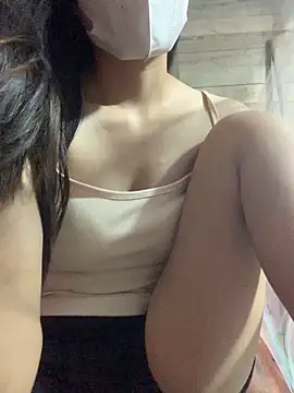 Snapshot of LanAnh00 chatting on 06/17/26, 06:38 LanAnh00 online show from 06/17/26, 06:38