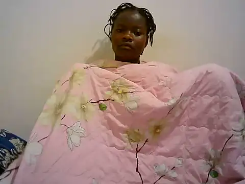 Snapshot of BerryJulie chatting on 06/16/26, 04:37 BerryJulie online show from 06/16/26, 04:37
