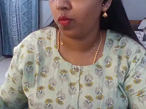 Snapshot of Tamil_hot_Meenu chatting on 06/17/26, 09:01 Tamil hot Meenu online show from 06/17/26, 09:01