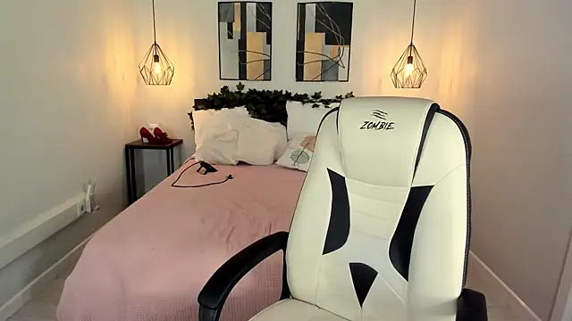 anita Hitteys online show from 07/12/26, 08:38