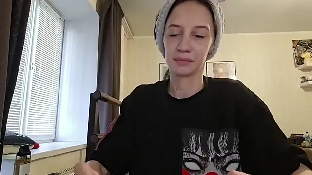 secrettt poison online show from 06/21/26, 03:25