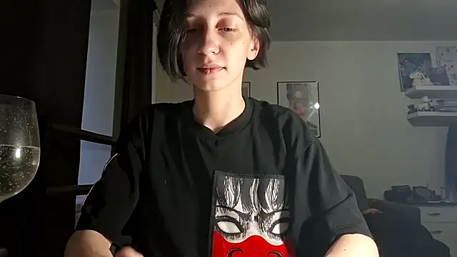 secrettt poison online show from 07/07/26, 04:00