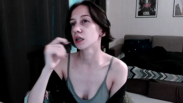 secrettt poison online show from 07/12/26, 04:20