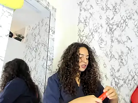 Shanom01 online show from 06/11/26, 01:09