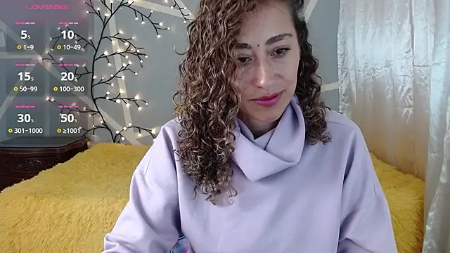 Snapshot of afrodita_marin chatting on 06/25/26, 11:37 afrodita marin online show from 06/25/26, 11:37