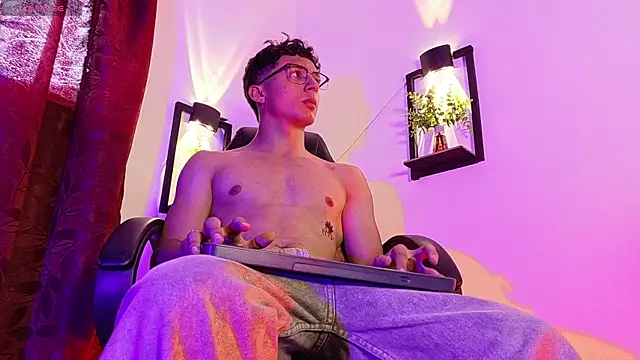 Enzo Duran online show from 06/06/26, 08:24