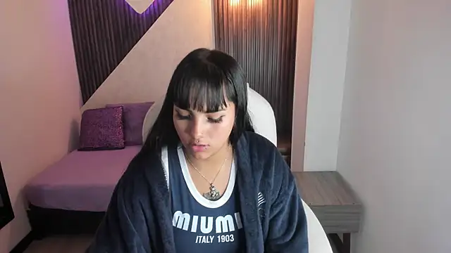 Bella Raven online show from 06/08/26, 11:32