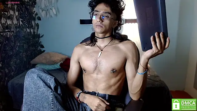 Snapshot of caleb_stefan chatting on 07/21/26, 12:40 caleb stefan online show from 07/21/26, 12:40