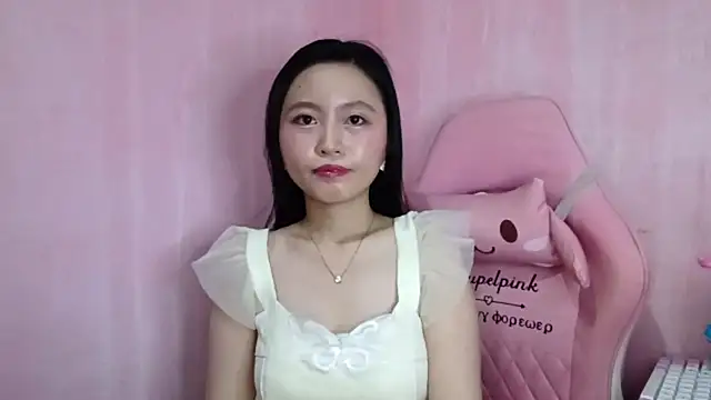 Snapshot of EileneThreet chatting on 06/09/26, 08:04 EileneThreet online show from 06/09/26, 08:04