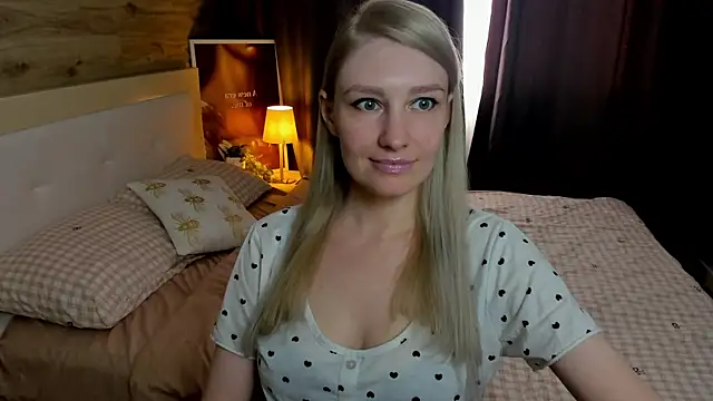 Snapshot of ReginaAmour chatting on 06/05/26, 01:17 ReginaAmour online show from 06/05/26, 01:17