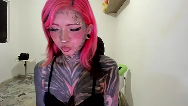 Nickidoll66  online show from 07/01/26, 05:31