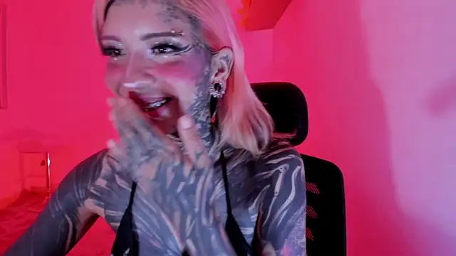 Nickidoll66  online show from 07/19/26, 04:00