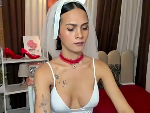 Snapshot of XxBeautyxX chatting on 07/16/26, 07:53 XxBeautyxX online show from 07/16/26, 07:53