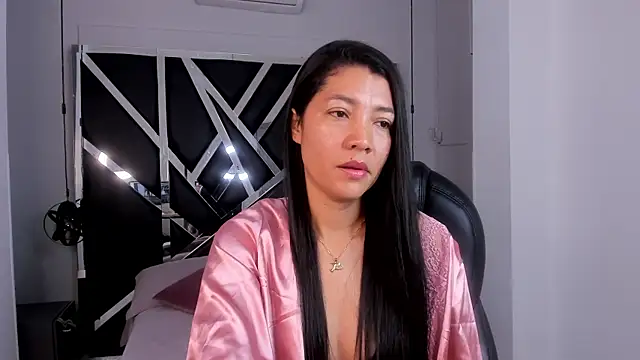 Snapshot of veronica_rodriiguez chatting on 06/04/26, 07:31 veronica rodriiguez online show from 06/04/26, 07:31