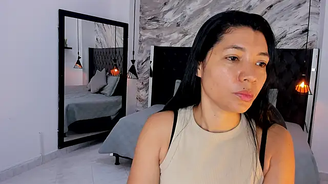 Snapshot of veronica_rodriiguez chatting on 06/06/26, 01:05 veronica rodriiguez online show from 06/06/26, 01:05