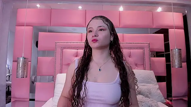 CamilaSaez online show from 06/09/26, 12:50