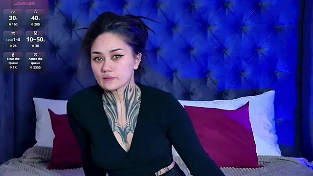 Snapshot of KarenHotFlirt chatting on 06/08/26, 02:17 KarenHotFlirt online show from 06/08/26, 02:17