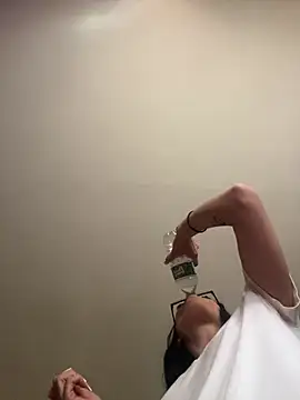 Snapshot of smoothkissx chatting on 03/13/25, 06:45 smoothkissx online show from 03/13/25, 06:45