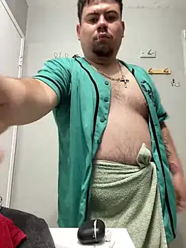 whitechocolatecandy1 online show from 06/04/26, 12:11