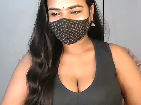 Curvy Deepa online show from 06/06/26, 05:34