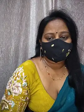 Snapshot of Nithya_ chatting on 06/14/26, 06:54 Nithya online show from 06/14/26, 06:54