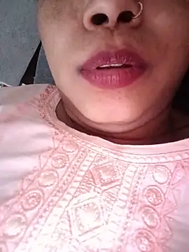 Snapshot of choclaty_charu chatting on 06/10/26, 10:25 choclaty charu online show from 06/10/26, 10:25