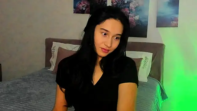 Snapshot of Camilla__Noor chatting on 06/18/26, 05:06 Camilla Noor online show from 06/18/26, 05:06