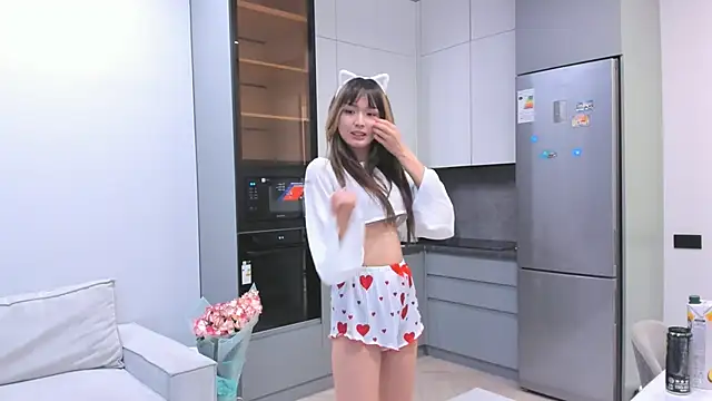Snapshot of akari_star chatting on 06/07/26, 12:15 akari star online show from 06/07/26, 12:15