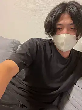 Snapshot of Natsu_x_ chatting on 06/27/26, 04:12 Natsu x online show from 06/27/26, 04:12