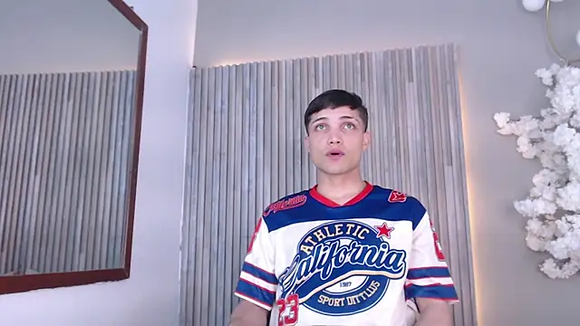Jay Smile online show from 06/06/26, 03:55