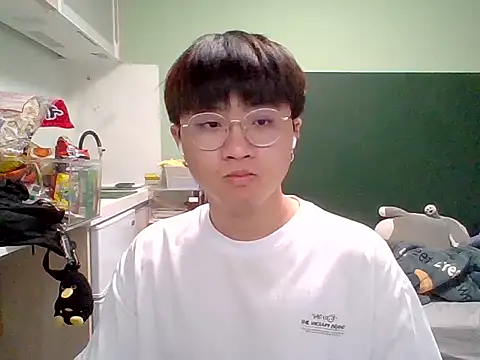 Yang 571 online show from 06/10/26, 07:35
