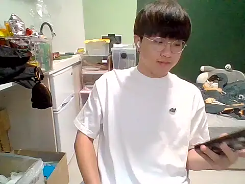 Yang 571 online show from 06/27/26, 05:18