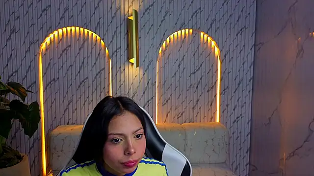 samantha tx  online show from 06/18/26, 03:07