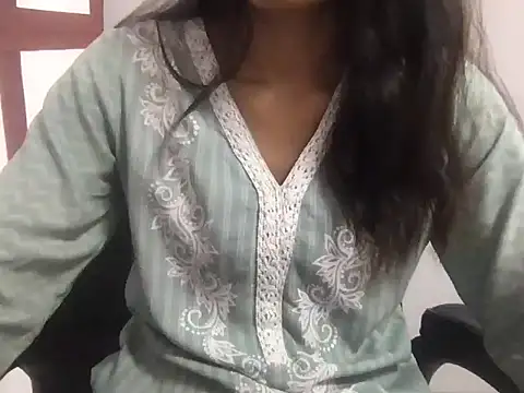 SIMRAN RANI online show from 06/12/26, 05:28