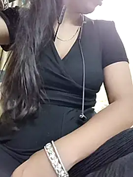 Snapshot of Romantic_riya_06 chatting on 06/28/26, 03:29 Romantic riya 06 online show from 06/28/26, 03:29