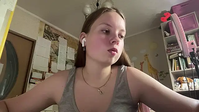 Aileyn online show from 07/23/26, 08:12