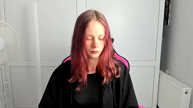 Skylar spring online show from 07/06/26, 05:59